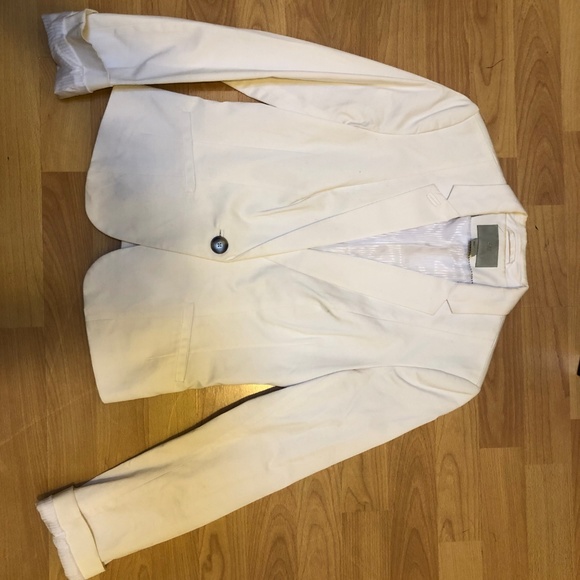 White Blazer - Picture 2 of 2